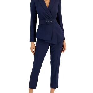 NWT Tahari Women's Dark Navy Belted Pants Suit